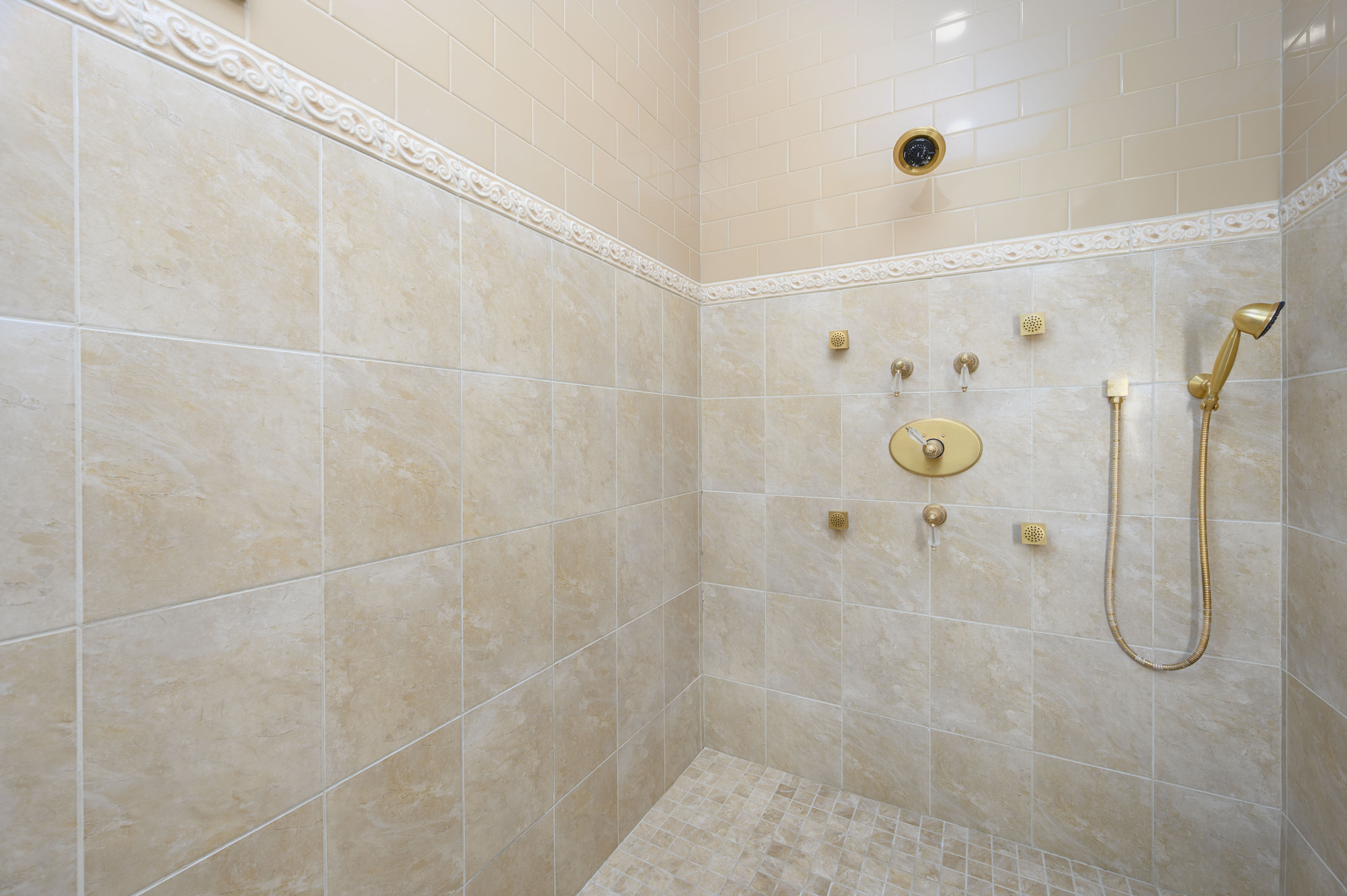 1050 Montgomery Drive image 30